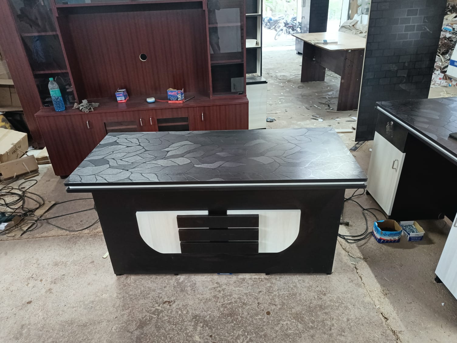 Office Table Manufacturers in Ayapakkam
